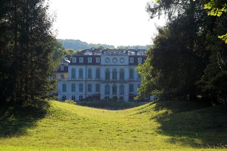 Residence building architecture