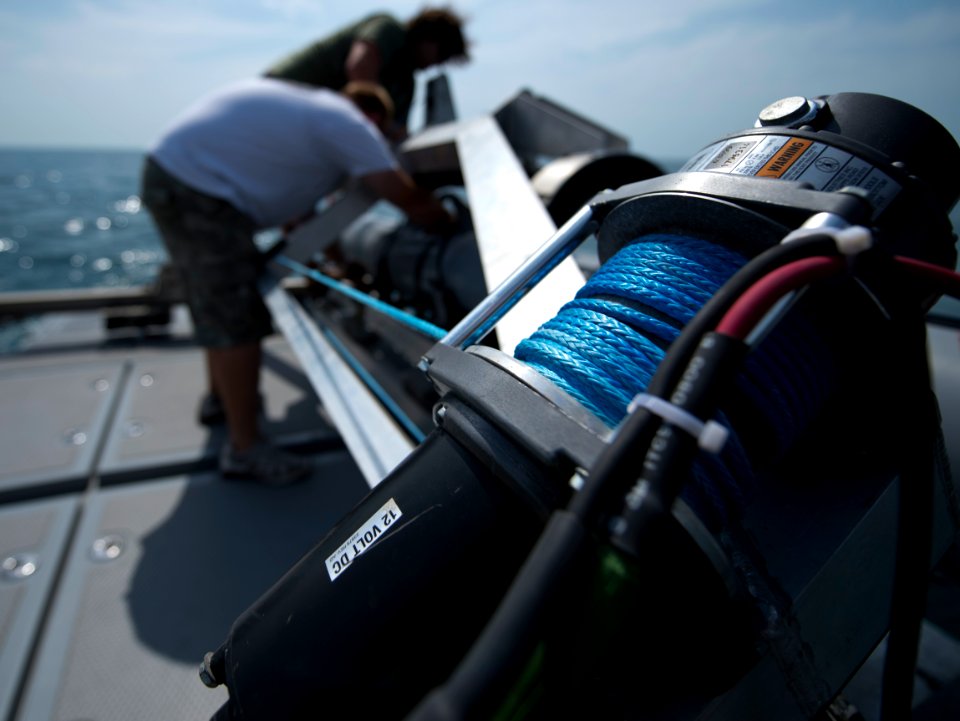 Unmanned underwater vehicle operations 130429-N-GG400-078