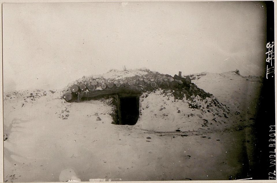 Unterkunft des Kommandanten auf der Kuppe nordöstich Piskupice. (BildID 15731422)