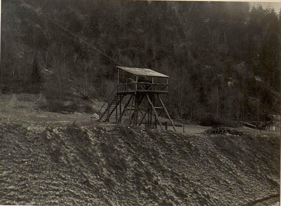 Untere Seilbahnstation bei Malborgeth. (BildID 15472108)