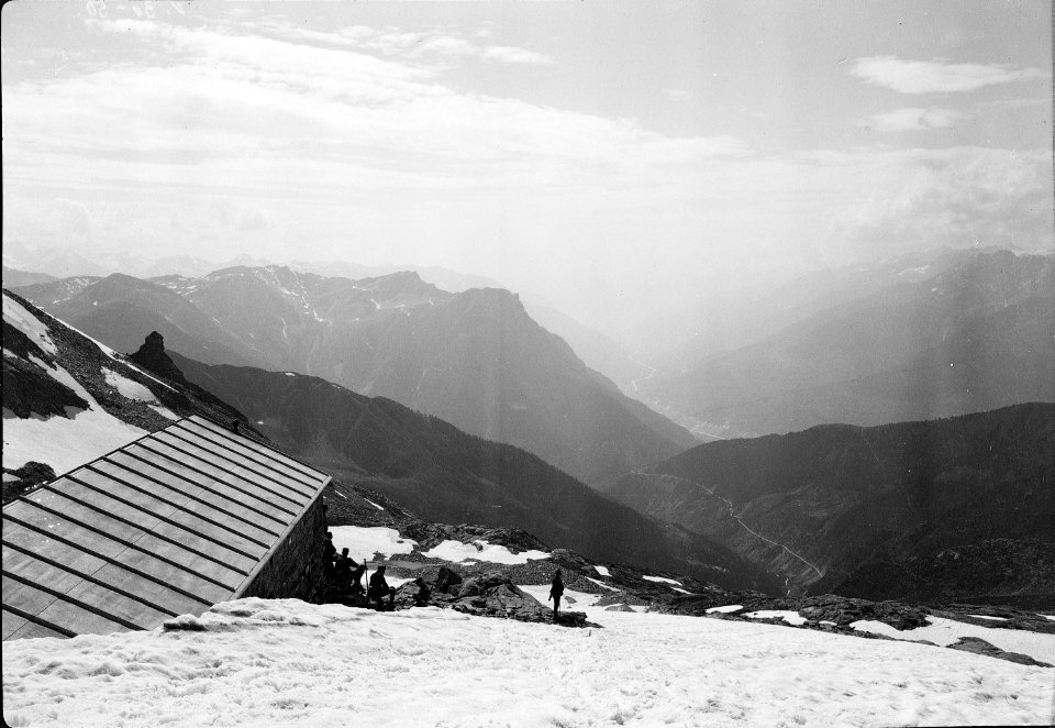 Unterkunftshütte an der Südgrenze - CH-BAR - 3238872