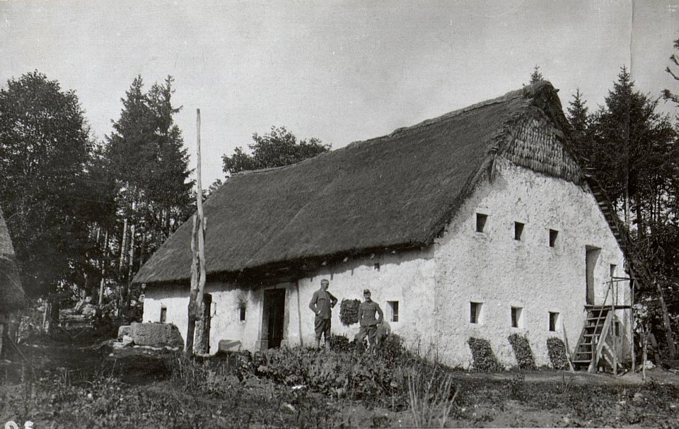 Unterkunft eines Brig. Komdos am Bainsizzaplateau.6.9.17. (BildID 15601757)
