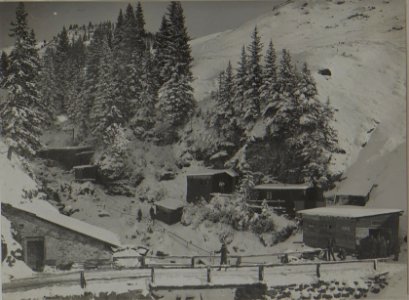 Unterstand d.FS.A.B.1-4.Feld.Komp.(1700 m Höhe.) Schlucht bei Contrin. (BildID 15459583)