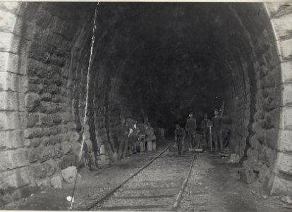 Unterkunft einer Telefonabteilung in einem Tunnel, Isonzofront. (BildID 15604780)