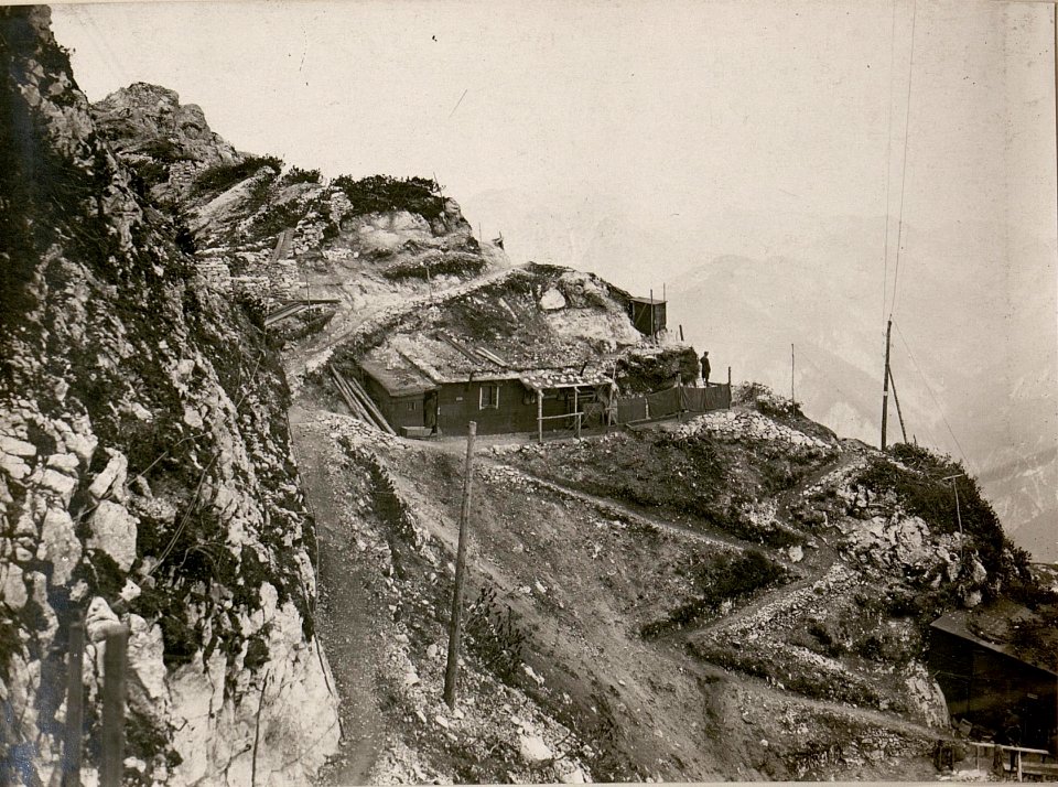 Unterkünfte am Schwarzenberg. (16-7.1917.) (BildID 15800646)