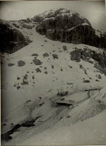 Unterstände der Lst.4-10 auf dem Rudnigsattel (1962) Hintergrund der nordwestlichen Gipfel Kote 2222 des Rosskofl. (BildID 15467808)