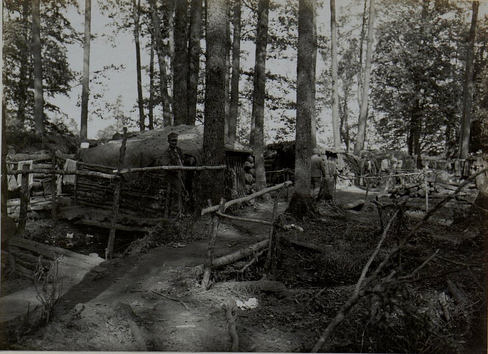 Unterstand auf Brücken bei Infanterieregiment 84 (BildID 15446089)