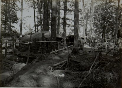 Unterstand auf Brücken bei Infanterieregiment 84 (BildID 15446089) photo