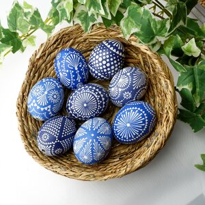 Easter decoration wax technique happy easter