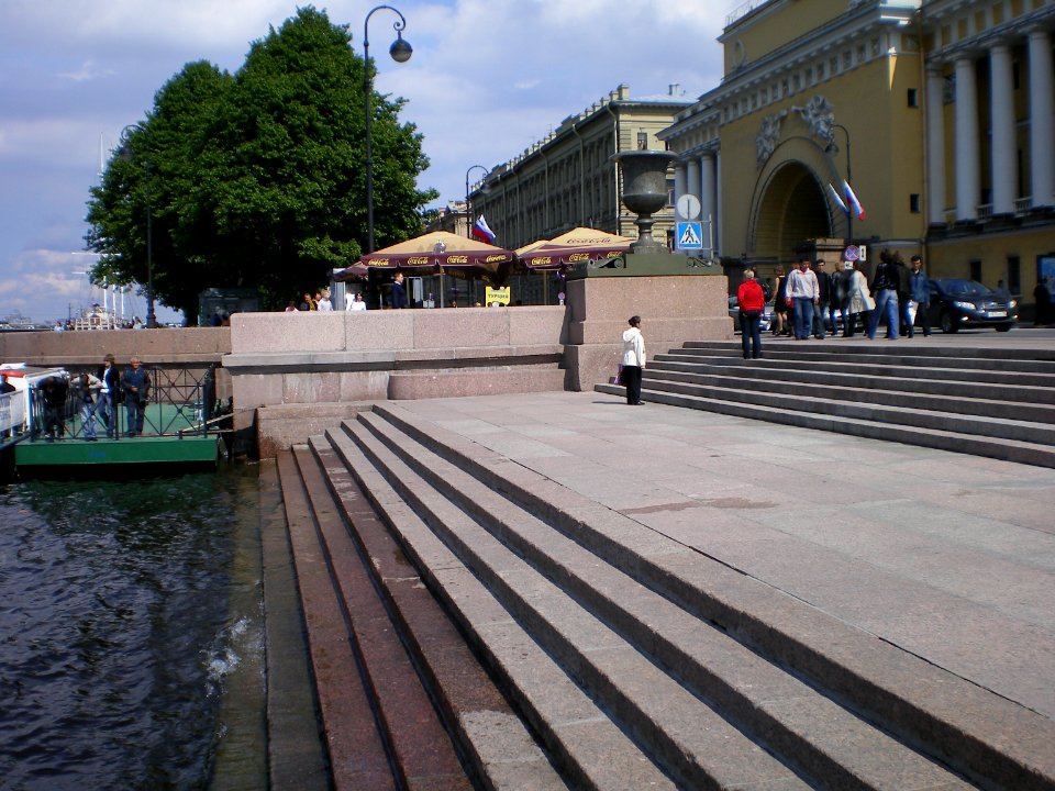 Upper Vases in Petrovskiy spusk pier