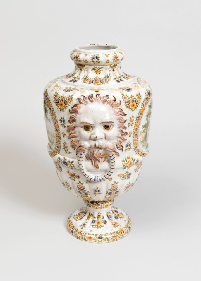 Urn, ca. 1750 (CH 1024497201-3)