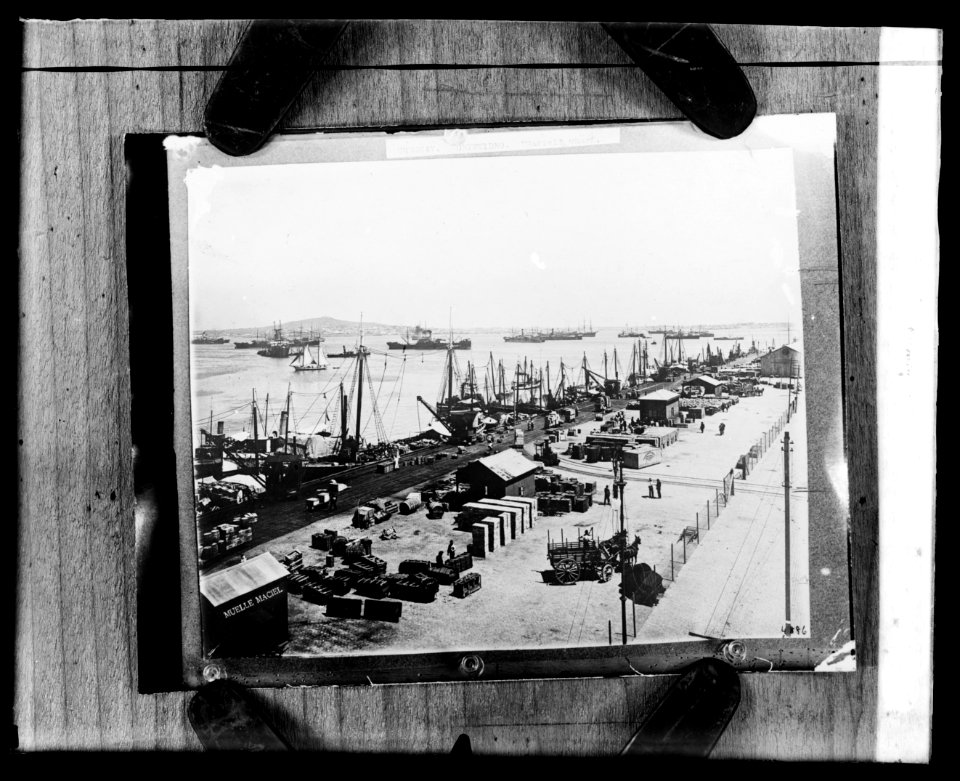 Uruguay - Montevideo Maciel wharf LCCN2016819440