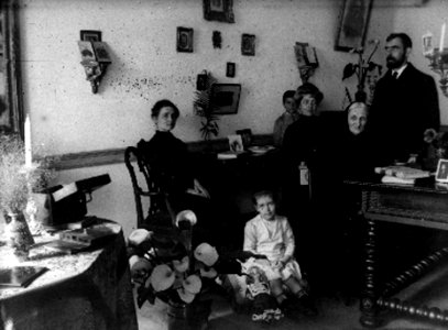 Urzelina, ilha de São Jorge, 1910, modos de trajar, 28, Arquivo de Villa Maria, Angra do Heroísmo, ilha Terceira, Açores