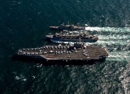 US 5th Fleet in Persian Gulf 120306-N-DR144-119