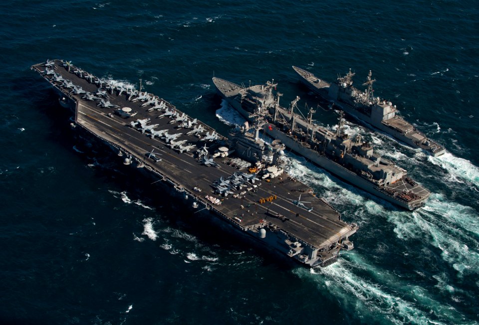 US 5th Fleet in Persian Gulf 120306-N-DR144-109