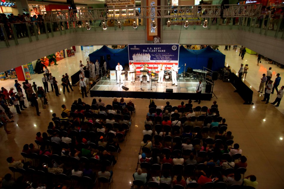 US 7th Fleet Band members perform at SM Mega Mall 120327-N-TC096-275