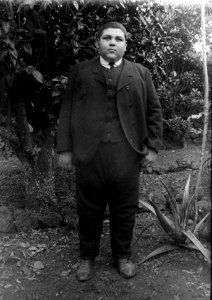 Urzelina, ilha de São Jorge, 1910, modos de trajar, 8, Arquivo de Villa Maria, Angra do Heroísmo, ilha Terceira, Açores