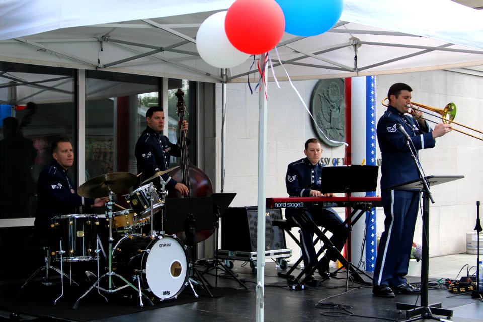 US embassy, Sweden 3168 (42014258555)