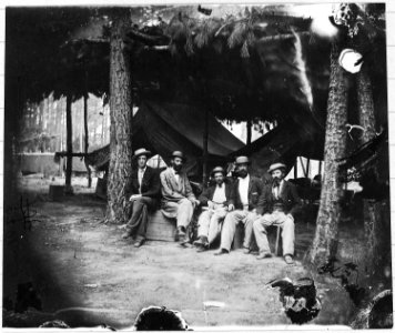 US Military operators at Hdqtrs, Army (of the) Potomac. R.O'Ponen (Sp^) is at the extreme left of the group. - NARA - 530482