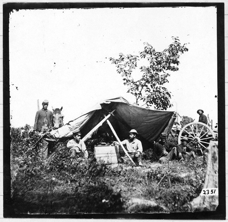US Military telegraph station at Wilcox's Landing - NARA - 530479