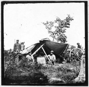 US Military telegraph station at Wilcox's Landing - NARA - 530479