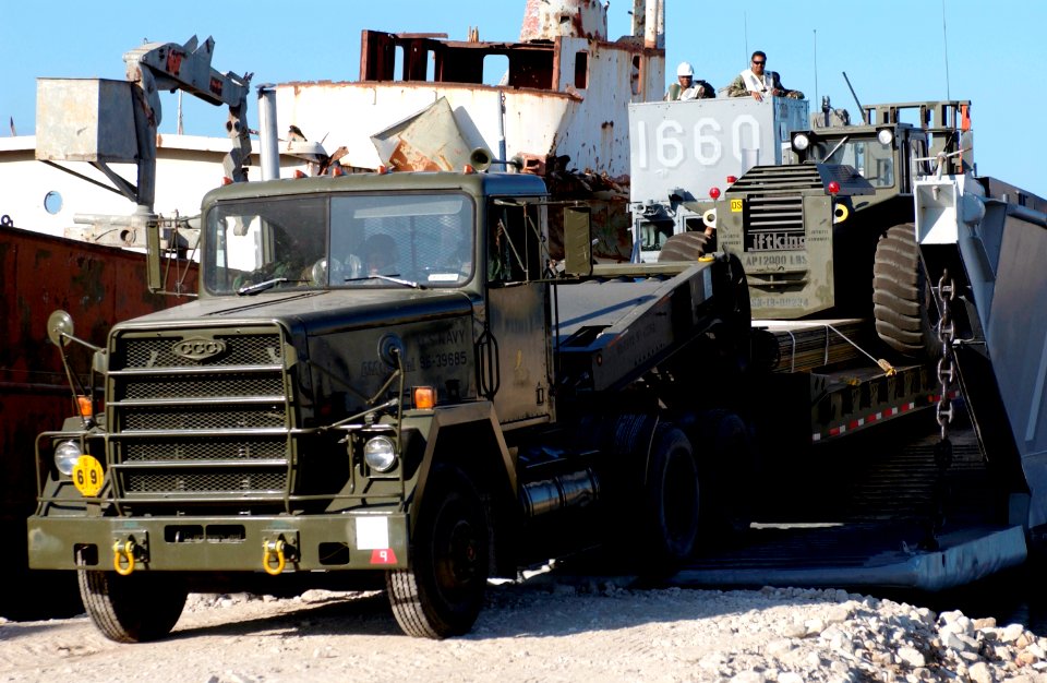 US military truck offload