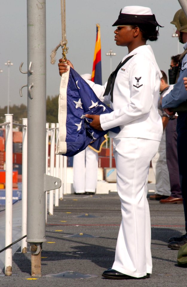 US Navy 020429-N-9851B-078 USS Truman - Fleet Week