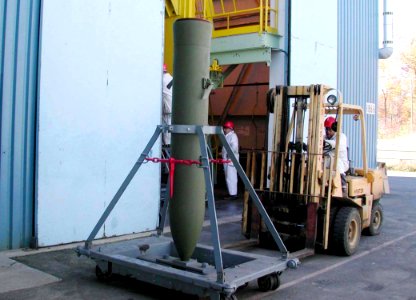 US Navy 020305-N-6208N-001 Thermobaric bomb ready for shipping