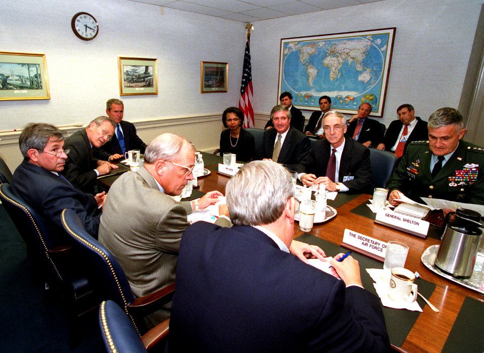 US Navy 010912-D-2987S-124 President Bush meets with DOD leadership following attacks on the Pentagon