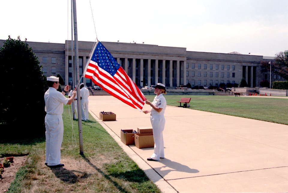 US Navy 020815-D-2987S-185 Raising Pentagon flags for future use at military installations