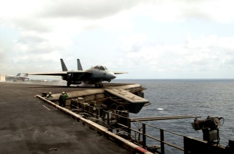 US Navy 020615-N-6492H-503 F-14