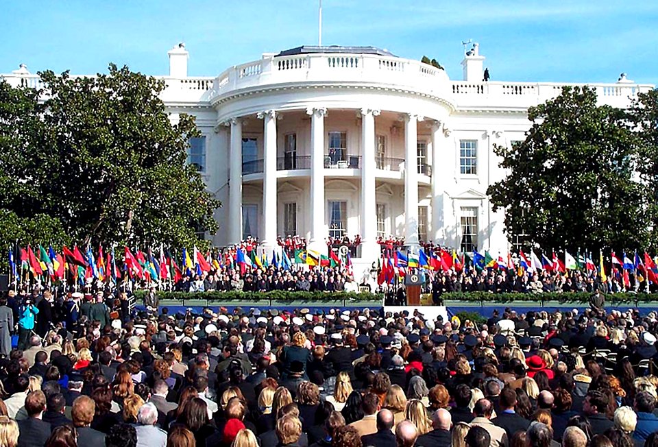 US Navy 020311-O-0000X-001 White House Remembrance Ceremony