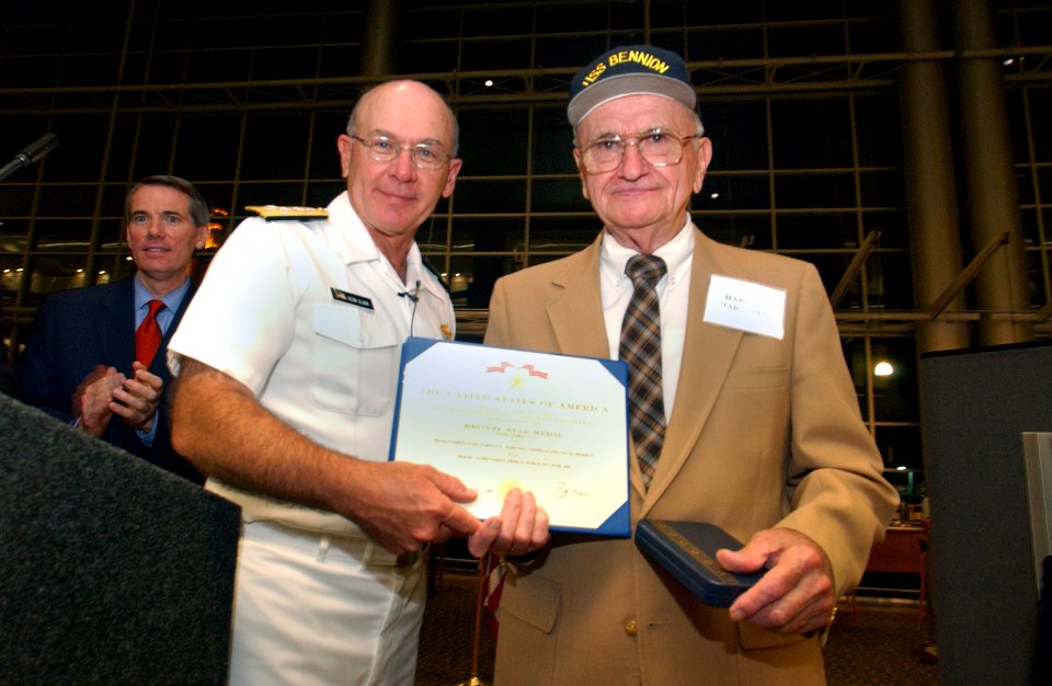 US Navy 020903-N-2383B-558 Admiral Vern Clark, Chief of Naval Operations ^ Bronze Star awardee from 1945