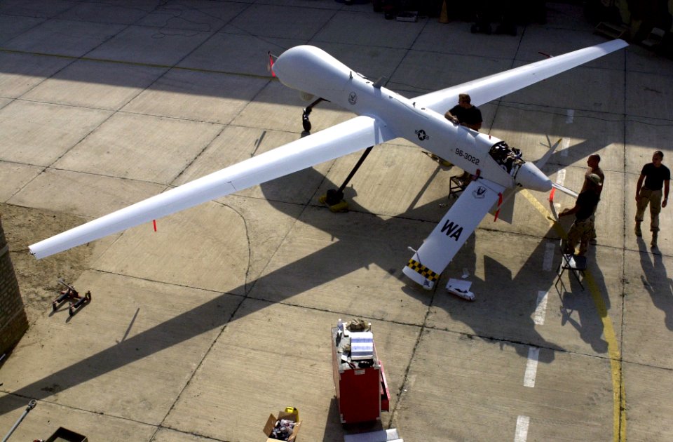 US Navy 011109-F-4884R-004 UAV Predator