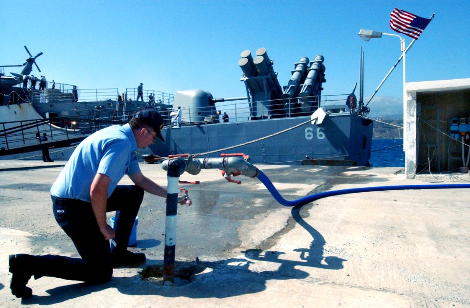 US Navy 020718-N-0780F-001 Water-testing during an NEPMU 7 port medical assessment