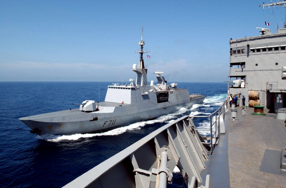 US Navy 020511-N-6492H-553 USS Seattle - unrep with French frigate