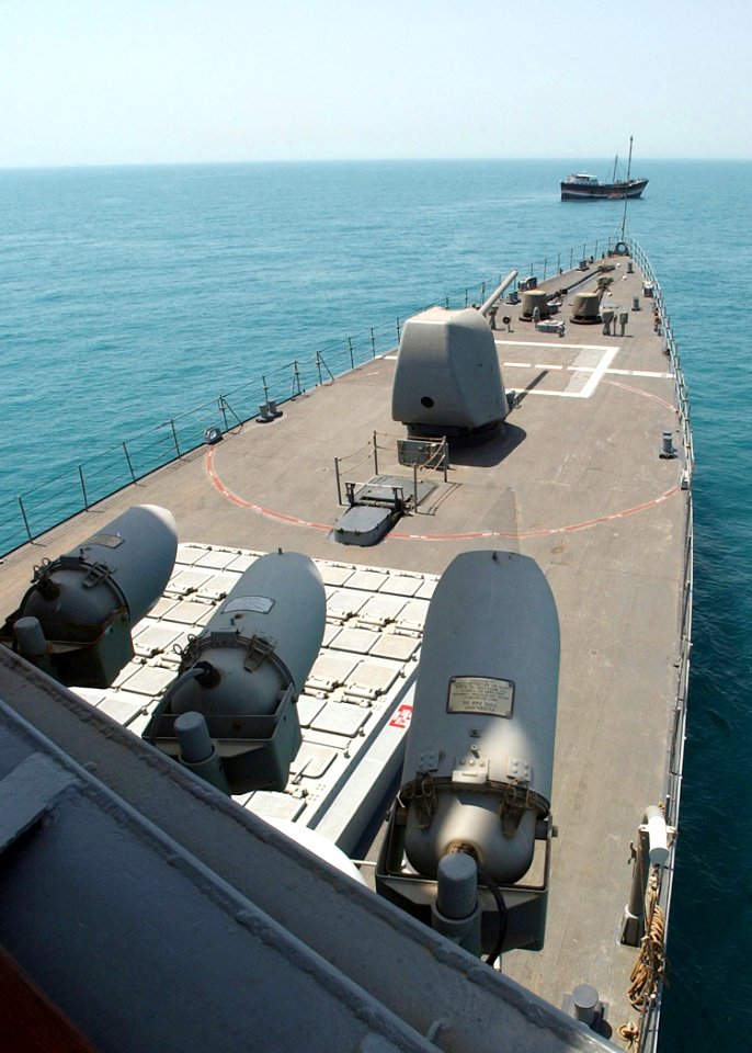 US Navy 020627-N-4374S-009 USS Cushing conducts MIO operation in the Arabian Gulf