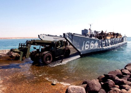 US Navy 021108-N-4374S-039 LCU off-loads equipment during exercise