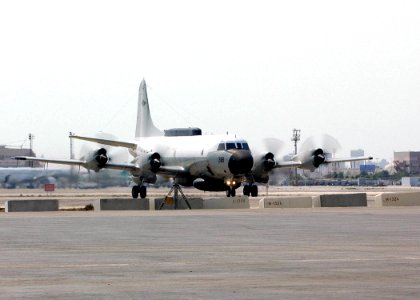 US Navy 021024-N-4374S-034 An EP-3E Orion assigned to the