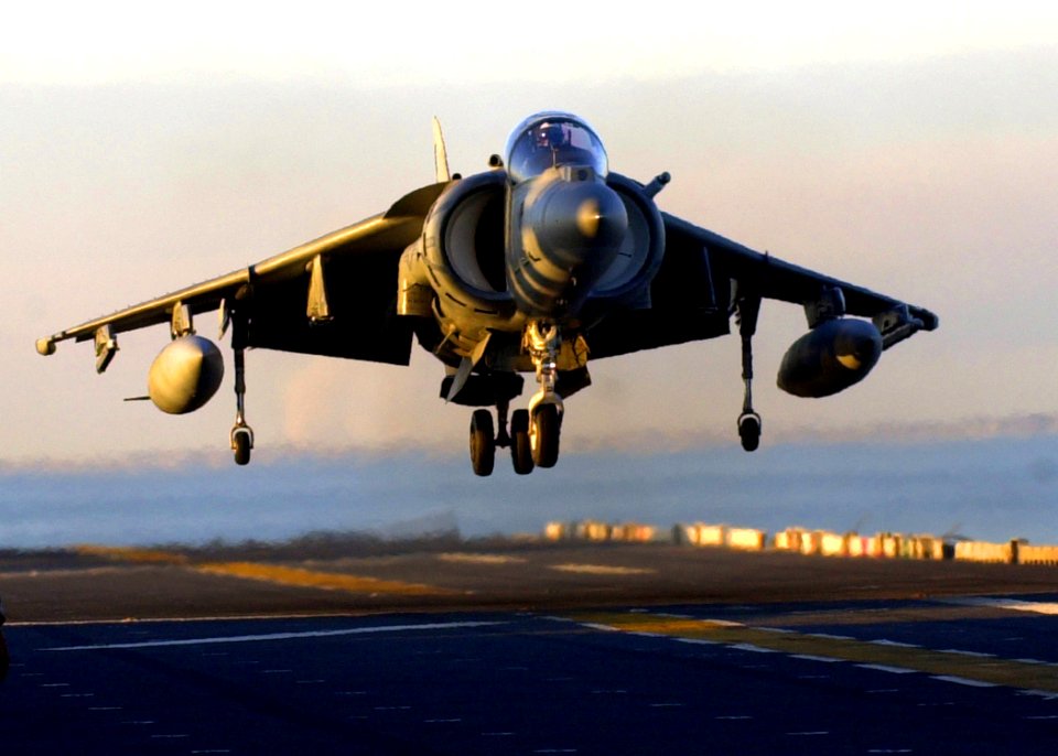 US Navy 030114-N-2972R-071 An AV-8B II Harrier lands on the flight deck