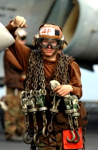 US Navy 021102-N-4309A-001 plane captain