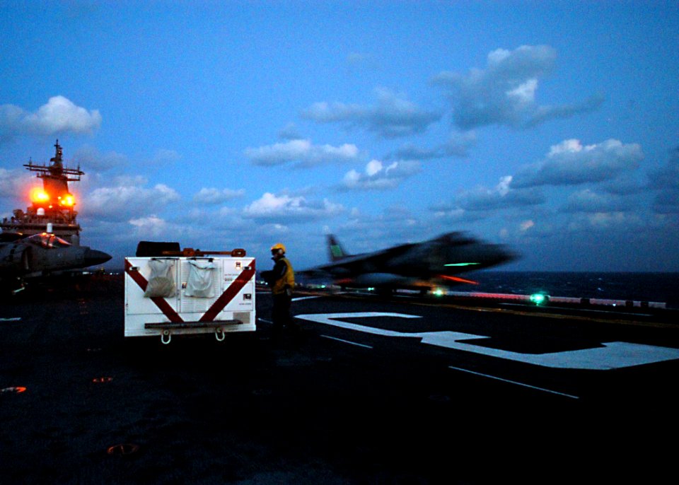 US Navy 030203-N-4048T-044 An AV-8B Harrier launches from the Wasp-class amphibious assault ship's flight deck