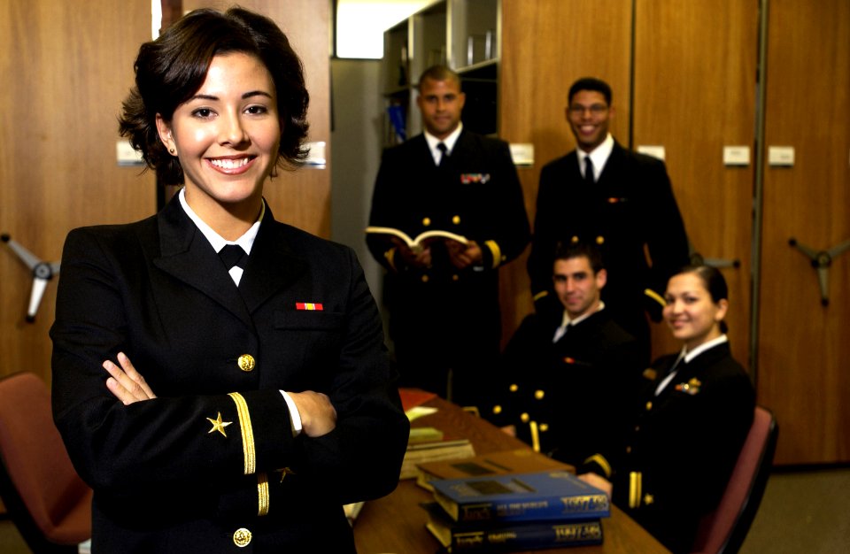 US Navy 021206-N-5862D-078 student at the Navy Marine Corps Intelligence Training Center