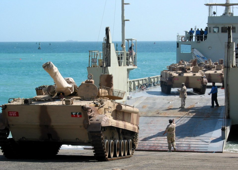 US Navy 030223-N-1050K-001 UAE offloads a BMP3 Tank at a Kuwaiti port facility from its Elbahia L62 landing craft