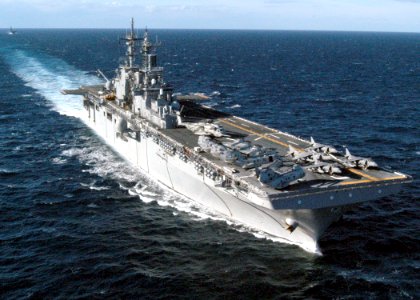 US Navy 030131-N-2972R-015 The amphibious assault ship USS Bataan (LHD 5) steams along with the Kearsarge while underway in the Mediterranean Sea