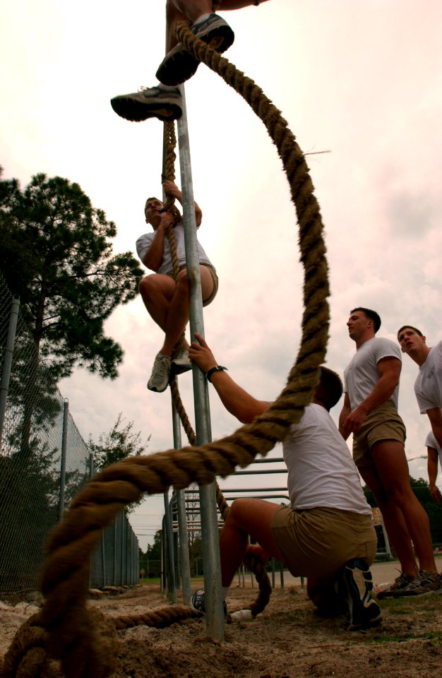 US Navy 030220-N-5862D-010 Students at the Naval Diving and Salvage Training Center's X Division conduct physical training