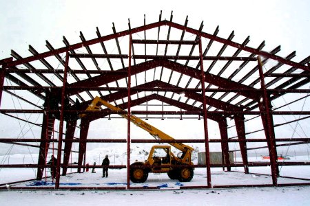 US Navy 030302-A-8380W-003 Seabees build hangar
