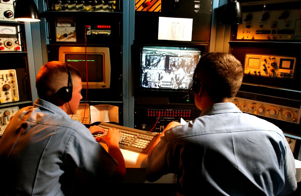US Navy 021114-N-5862D-012 Naval Air Technical Training Center