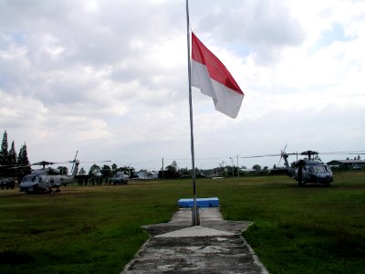 US Navy 050107-N-8218W-008 The Indonesian Flag flies at half-staff in honor of the victims of the recent Tsunami