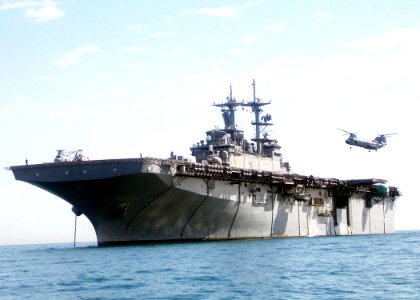 US Navy 030216-N-1512S-129 Kearsarge is anchored in the Persian Gulf while conducting a Marine offload